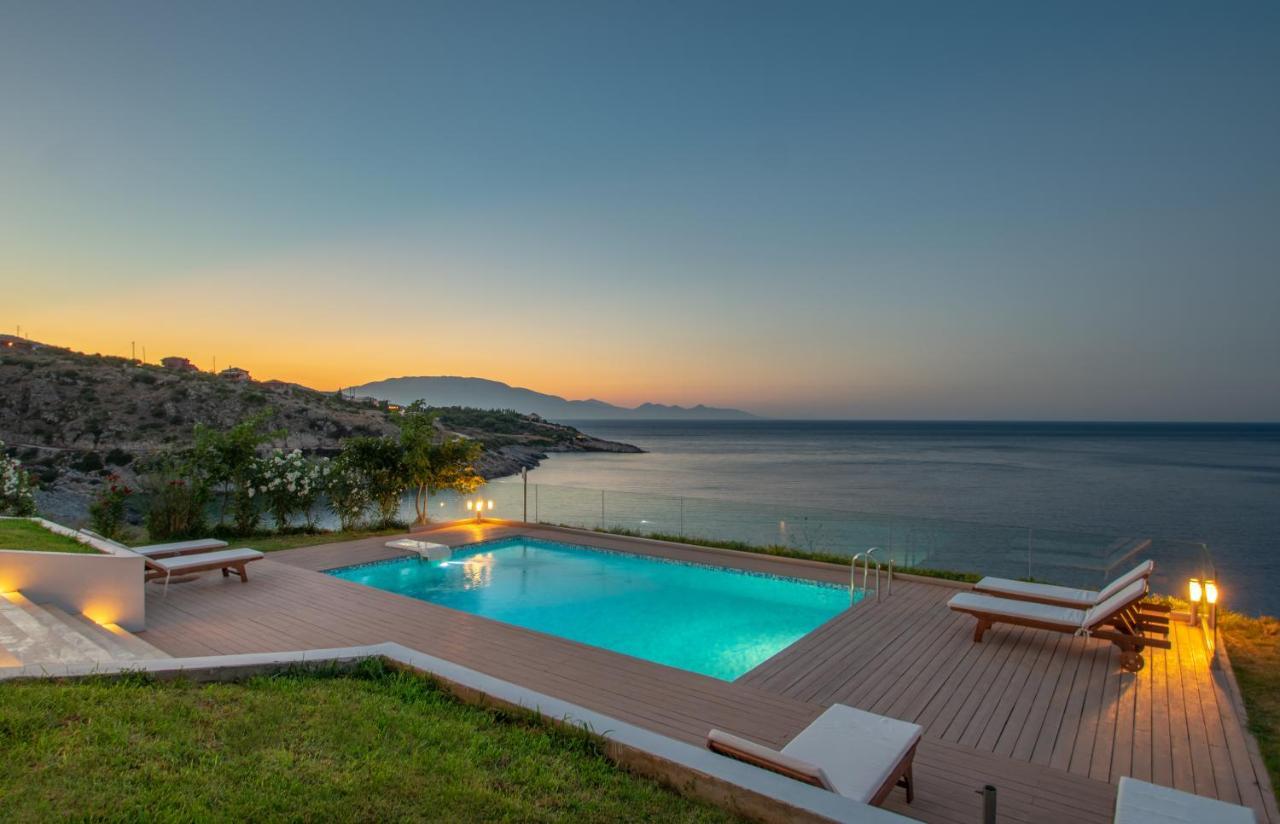 Villa Thalassa - Deja Vu Villas อายิโอสนิโกลาโอส ภายนอก รูปภาพ