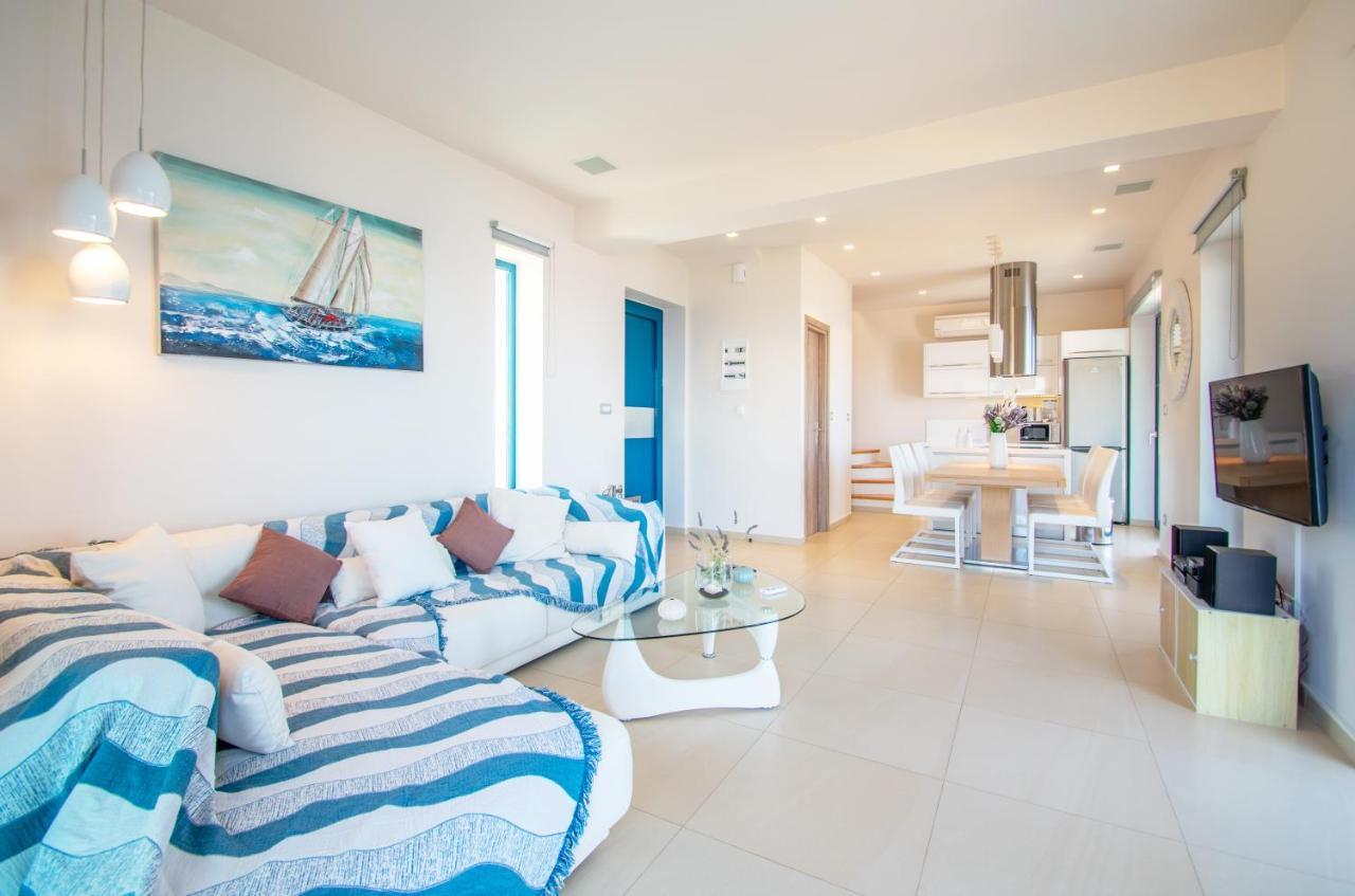 Villa Thalassa - Deja Vu Villas อายิโอสนิโกลาโอส ภายนอก รูปภาพ